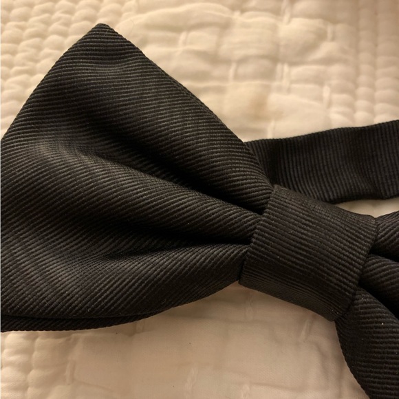 BNWB Tiger of Sweden Black Bow Tie Made in Italy PRICE IS FIRM - Picture 1 of 7